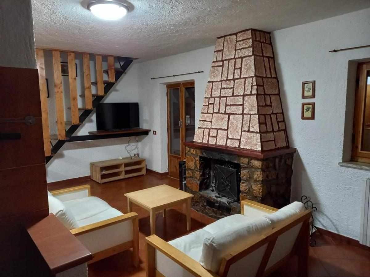 Casa Vacanza Le Viste Serrone Luaran gambar