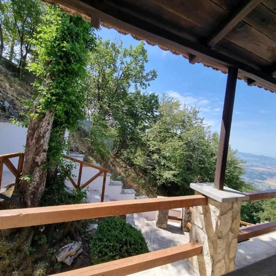 Casa Vacanza Le Viste Serrone Luaran gambar