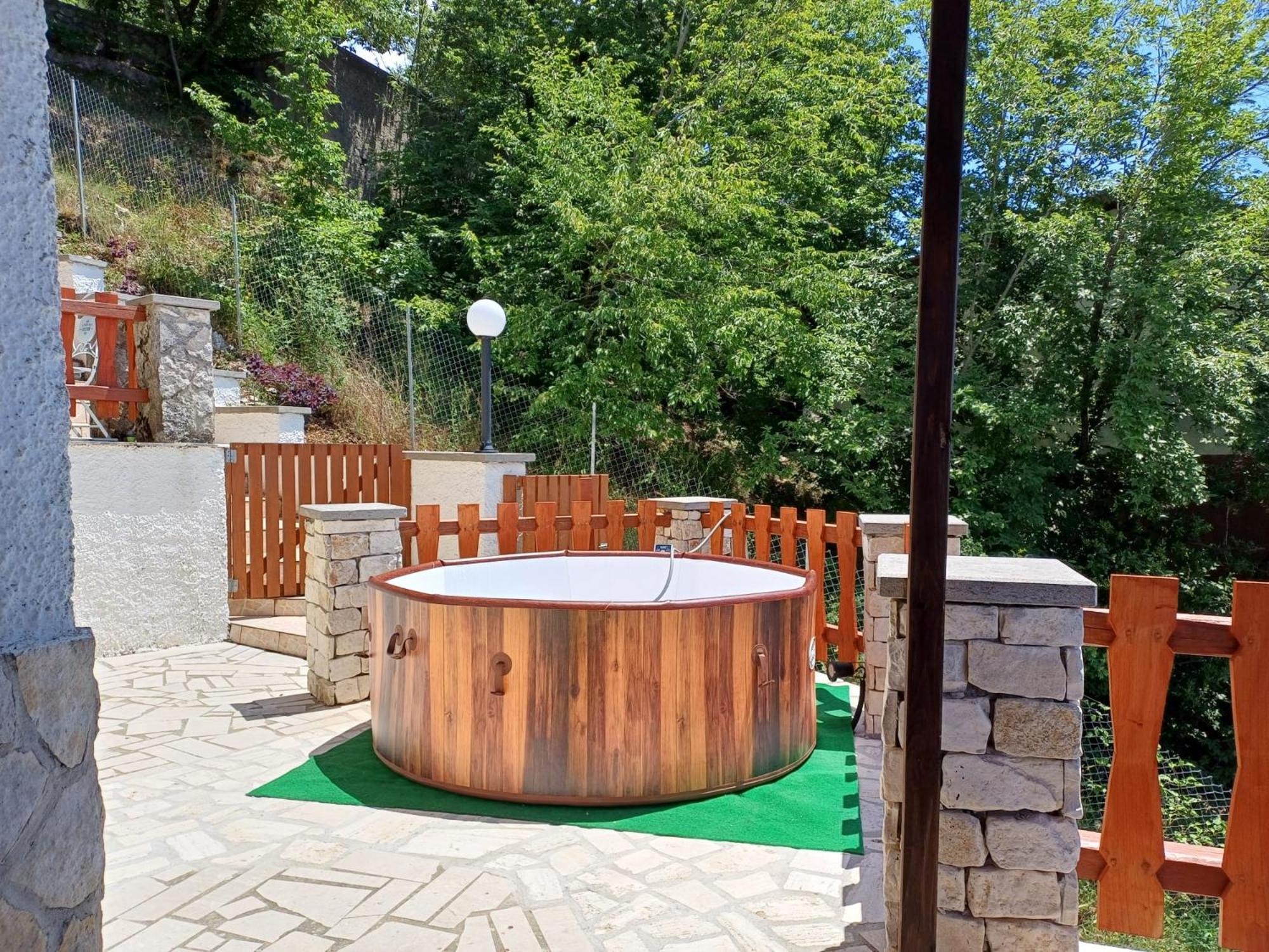 Casa Vacanza Le Viste Serrone Luaran gambar